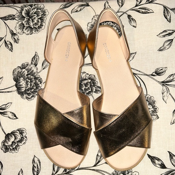 Gold Sandals - Picture 5 of 6